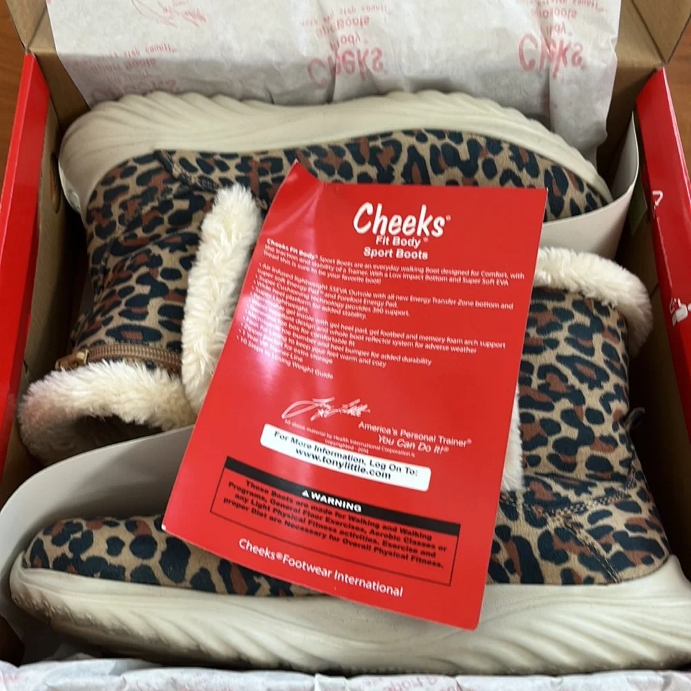 Cheeks by Tony Little Fit Body Snow/Sports Boots. Water Repellent w/Arch Support
